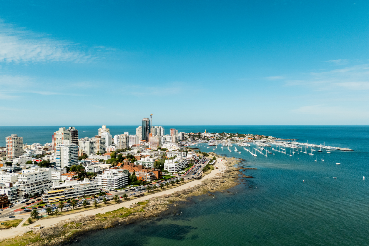 GOL retoma voos sazonais para Punta del Este durante o verão