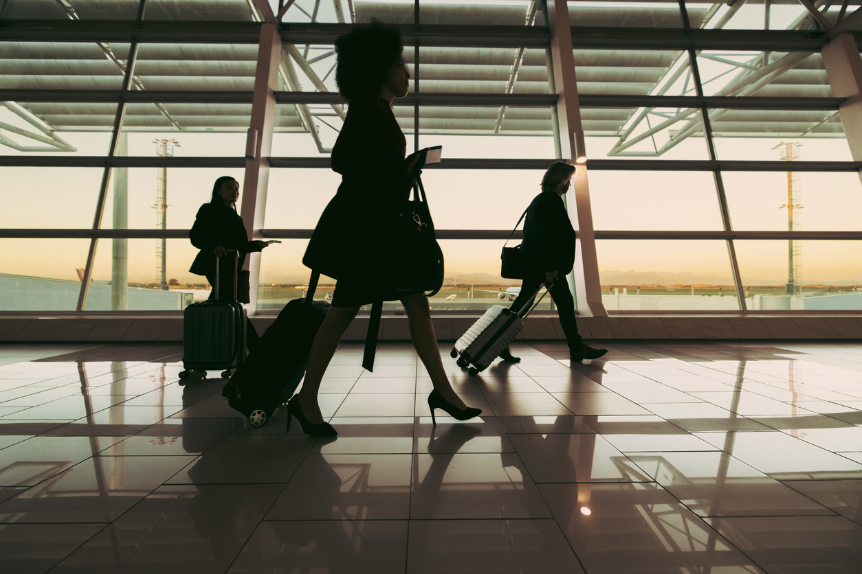 Quase 30% das empresas investiram mais de R$ 20 mi em viagens corporativas em 2024