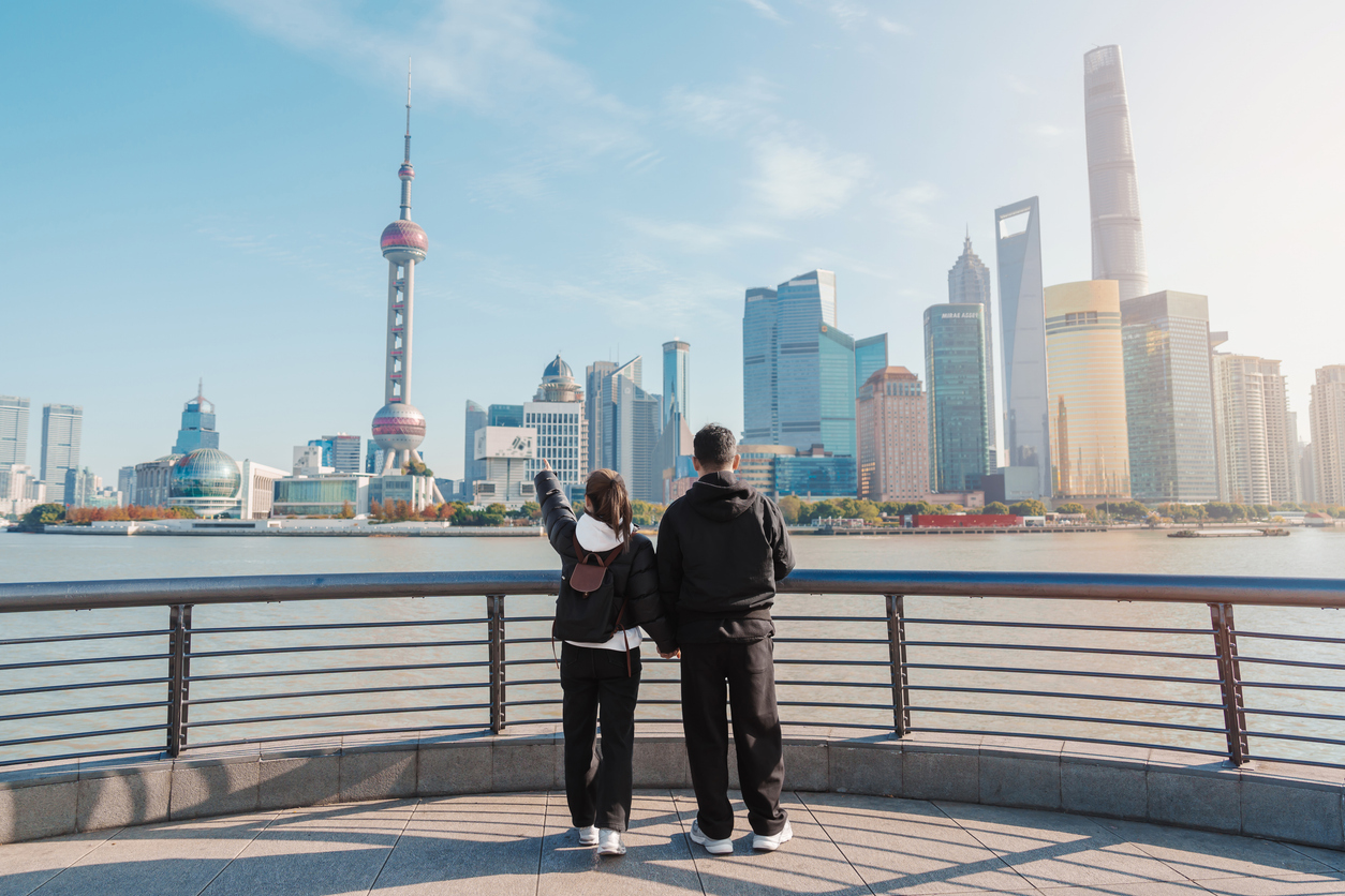 China prorroga isenção de visto para brasileiros até o fim de 2026