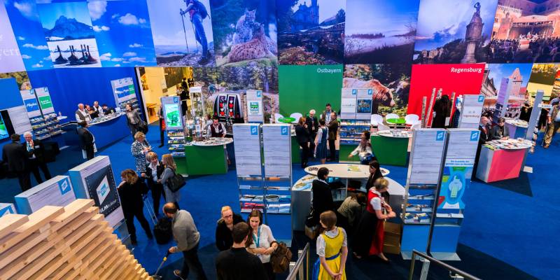 Feira demonstrando design para estandes